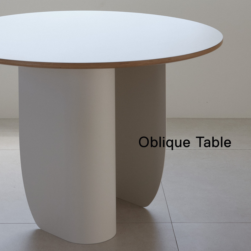 Discover Oblique Table