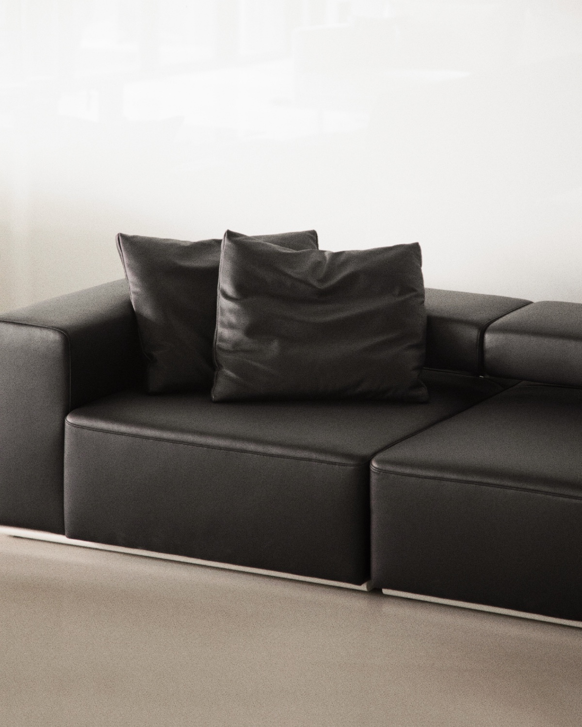 Lay Cushion - Leather