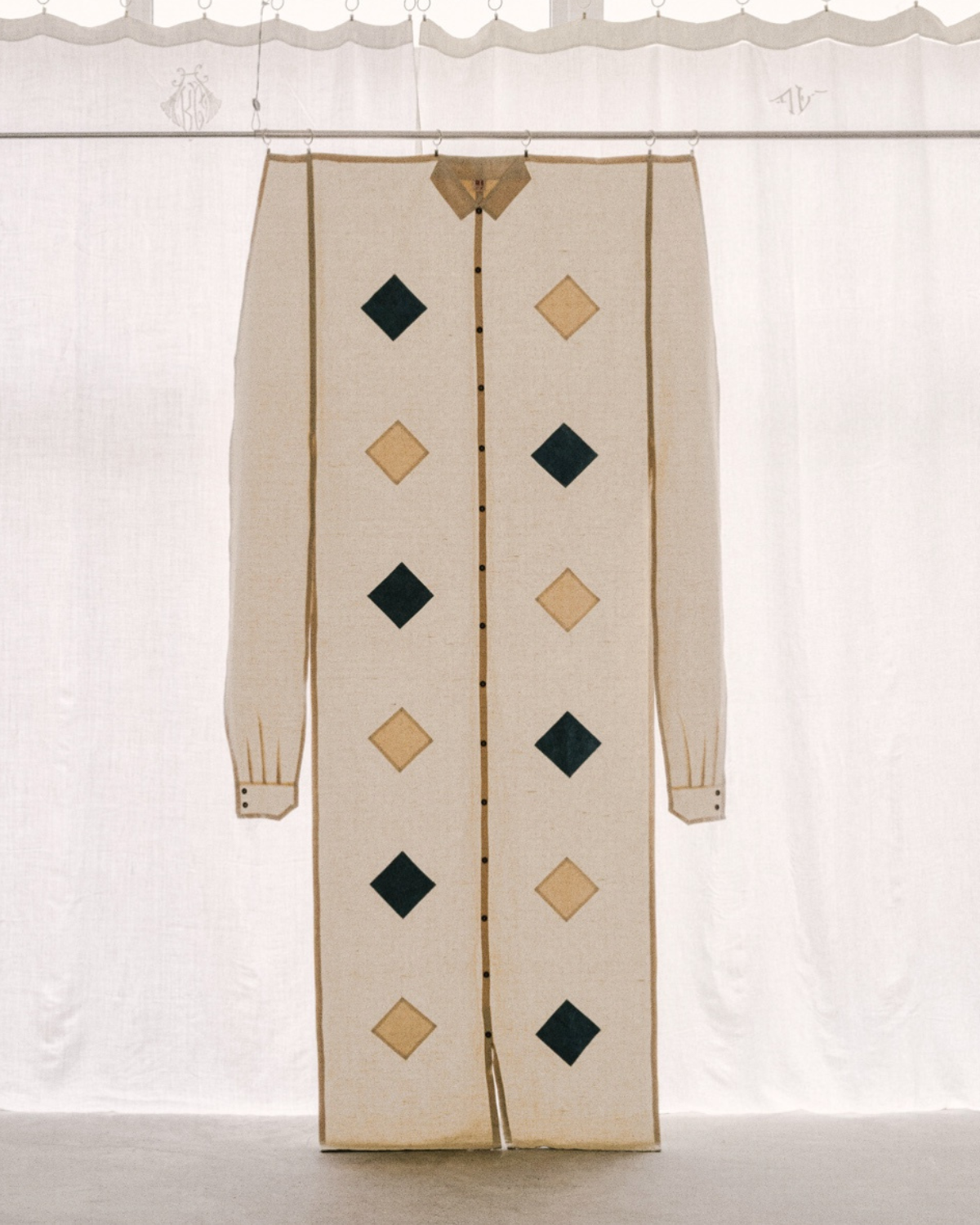 CURTAINS — CHECKERBOARD SHIRT