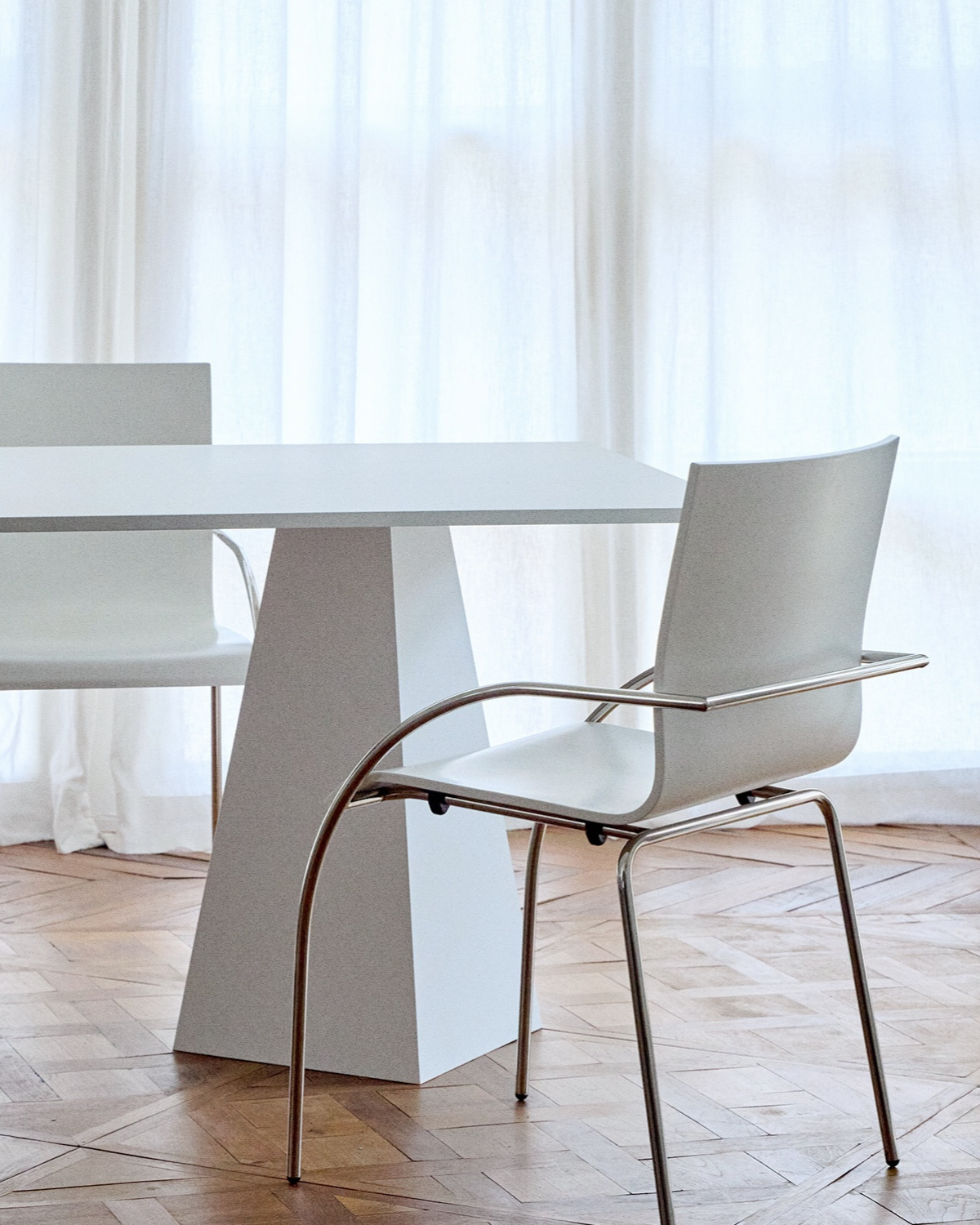 CH8 Chair チェア ダイニングチェア おしゃれ椅子 デザイナーズ家具