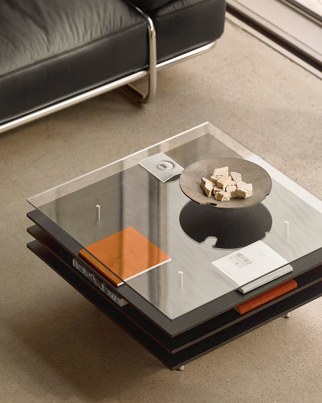 Piloti Sofatable Light-N2 interior