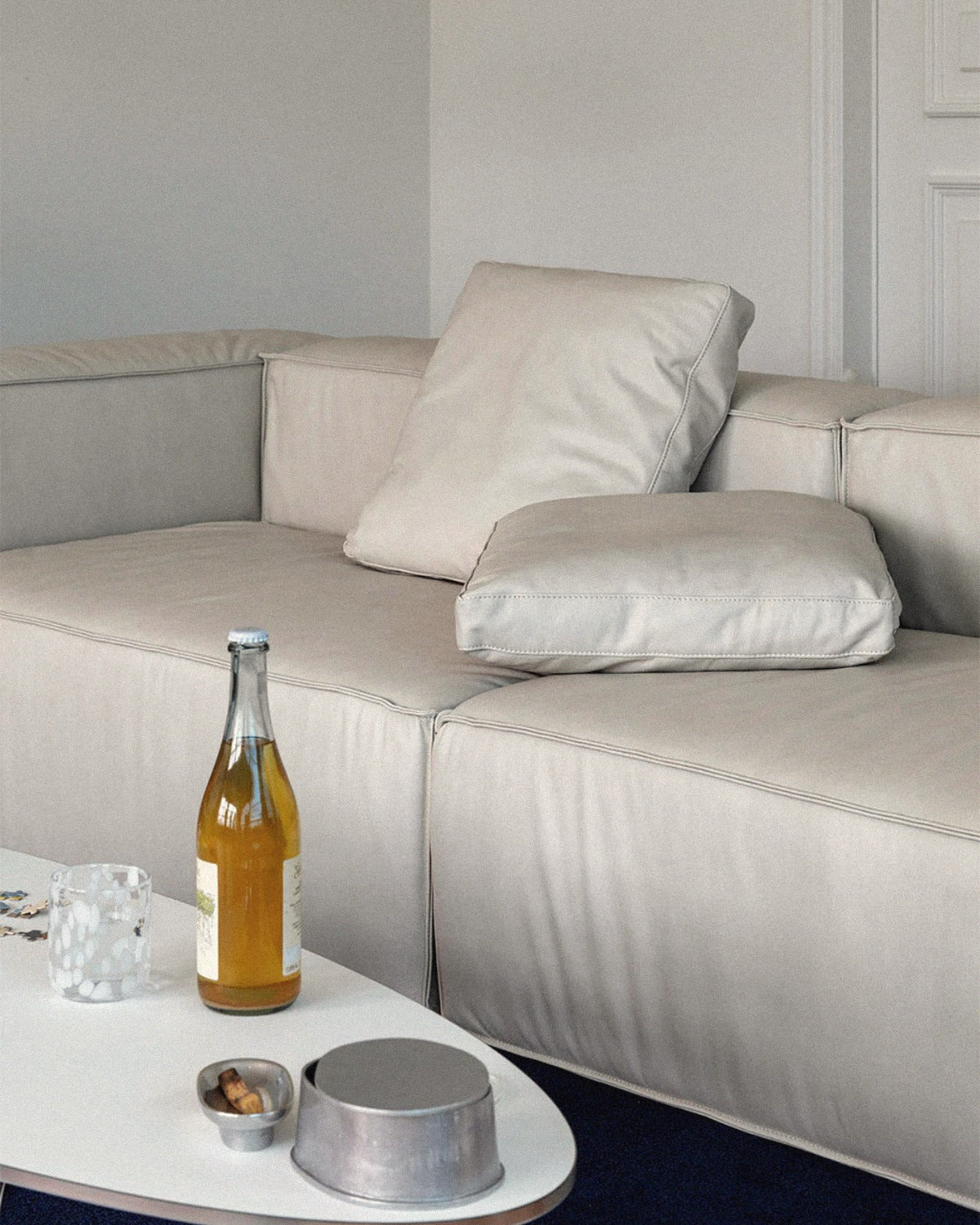 Leve Cushion - Leather 1