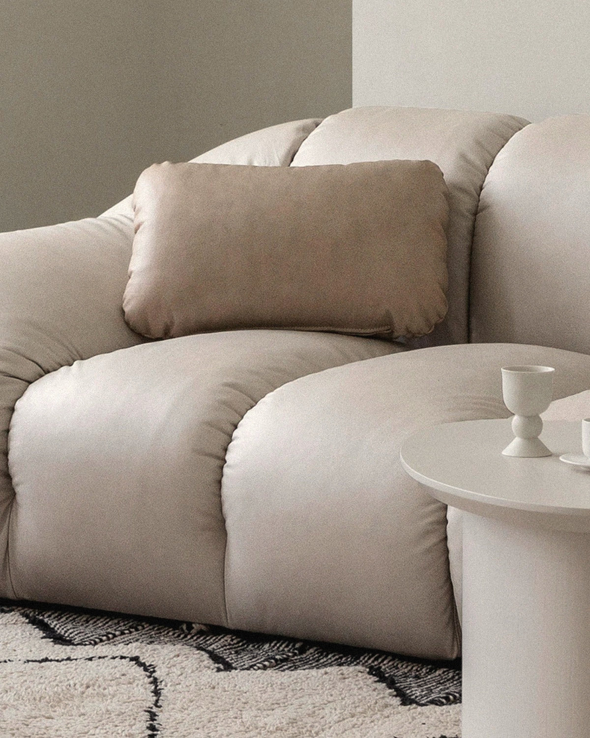 Pebble Cushion - Leather 1