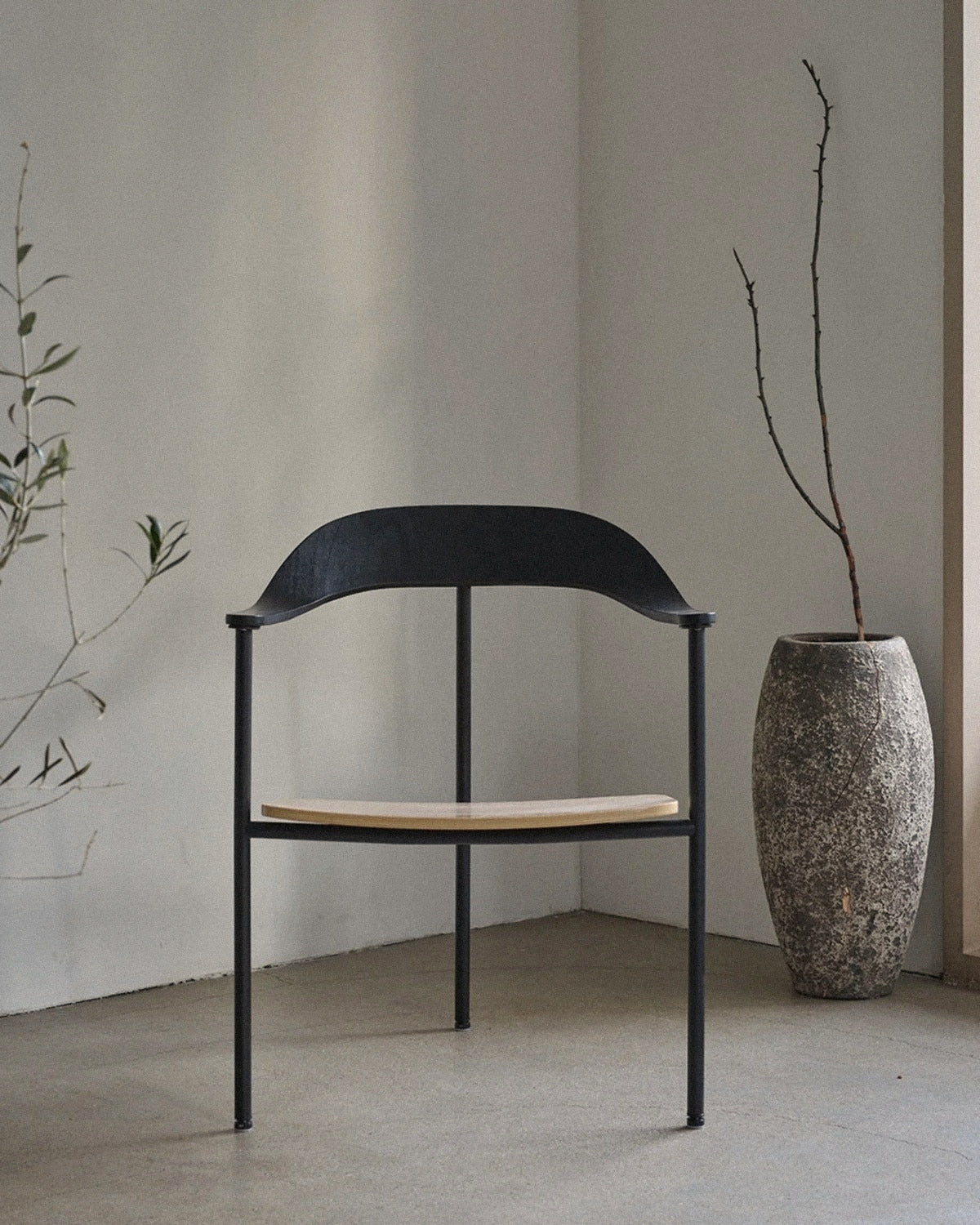 Note Lounge Chair 1