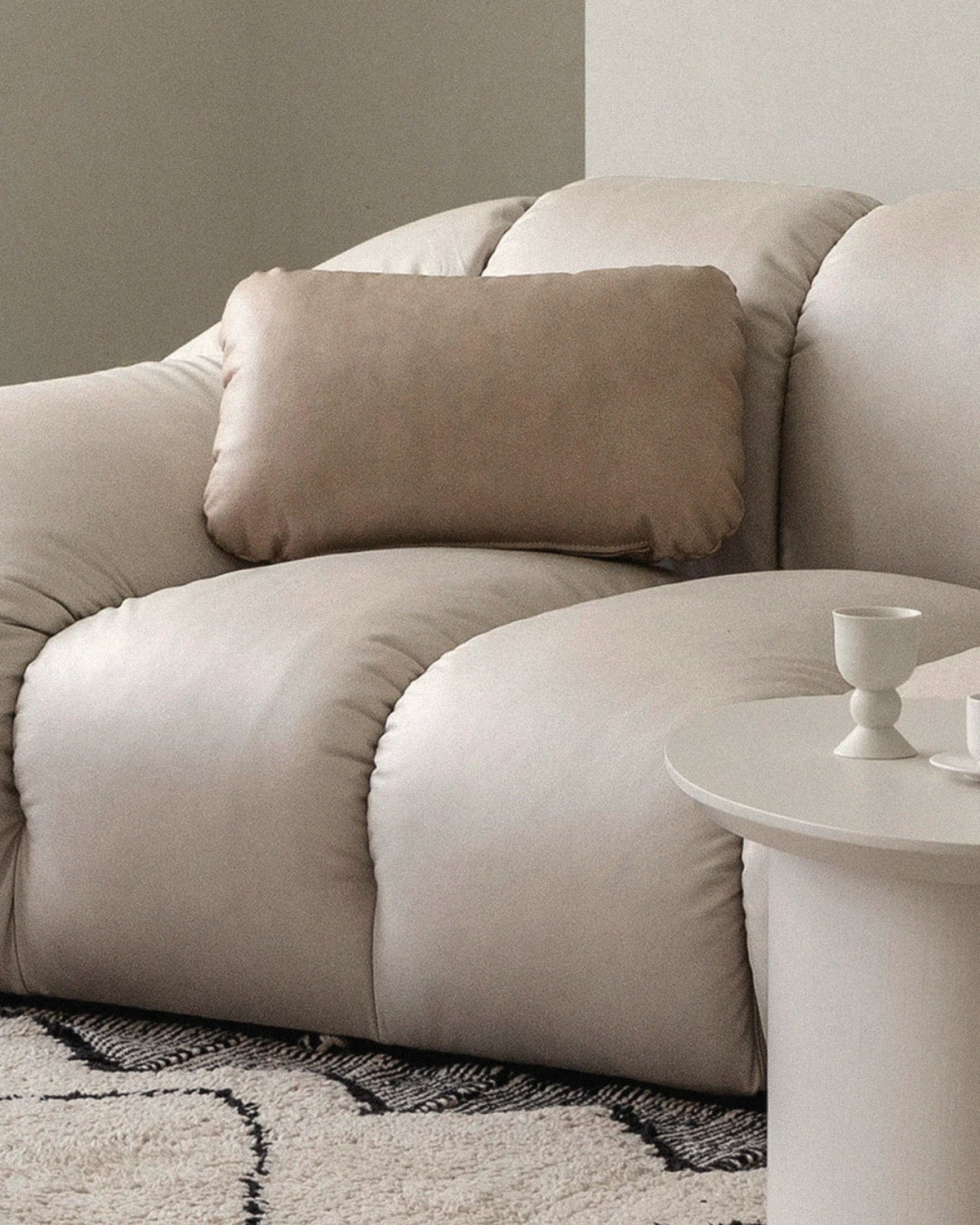 Pebble Cushion - Leather 4