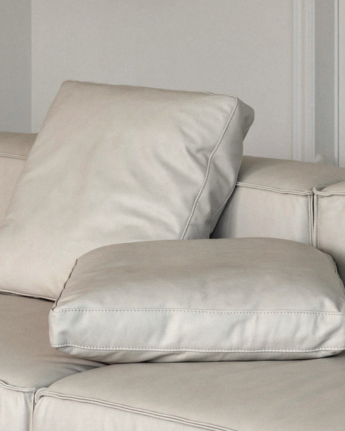 Leve Sofa - Leather 6