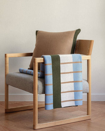 Grid Cushion 10