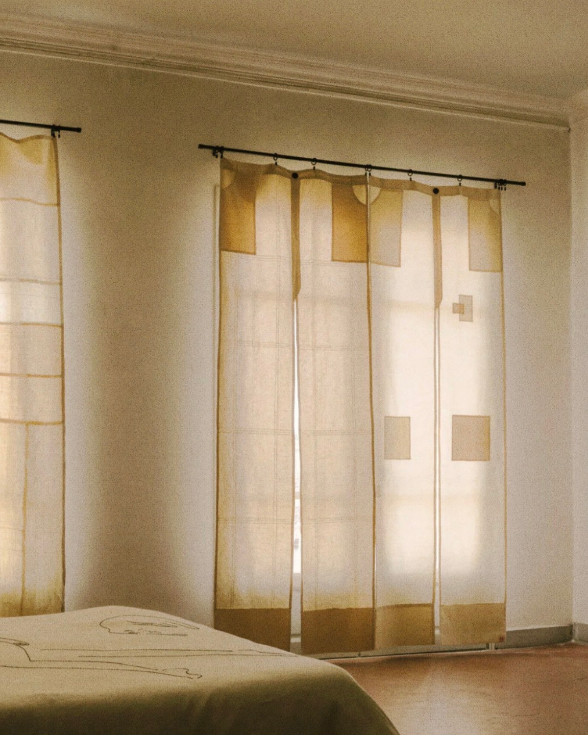 CURTAINS — TARTAN PANTS