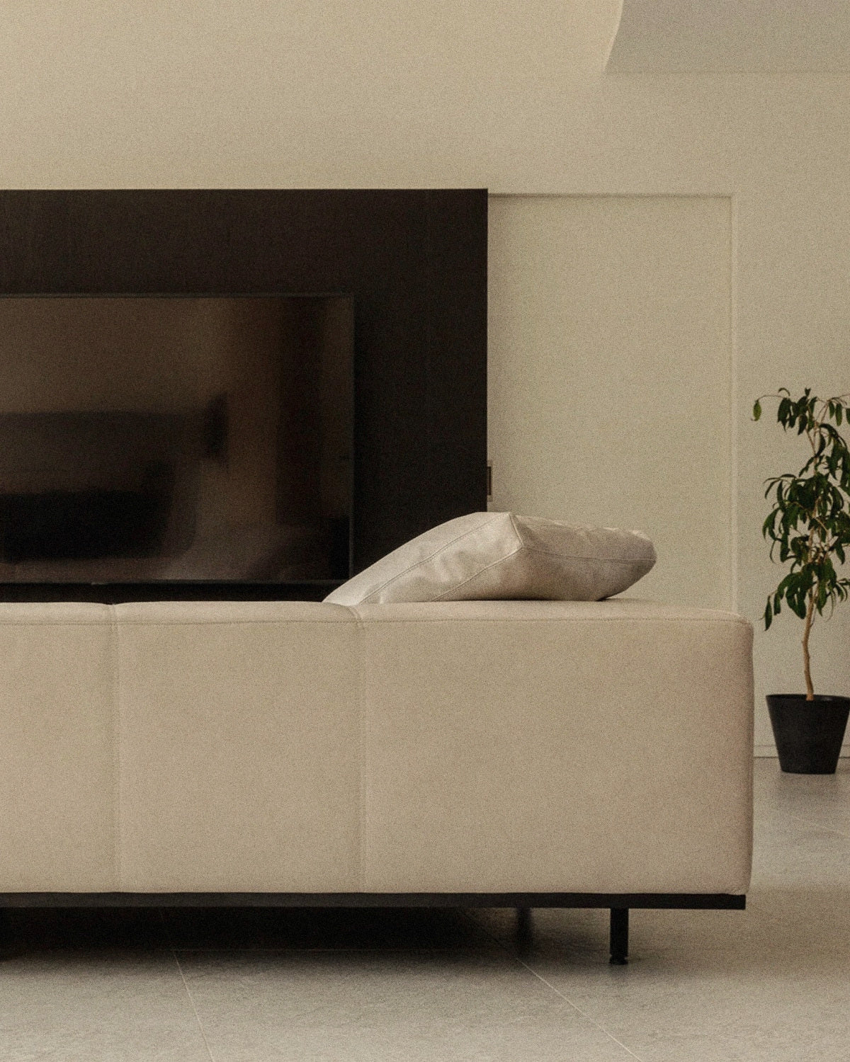 Tartan Sofa - Leather 12