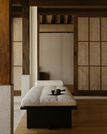 BLANK DAYBED