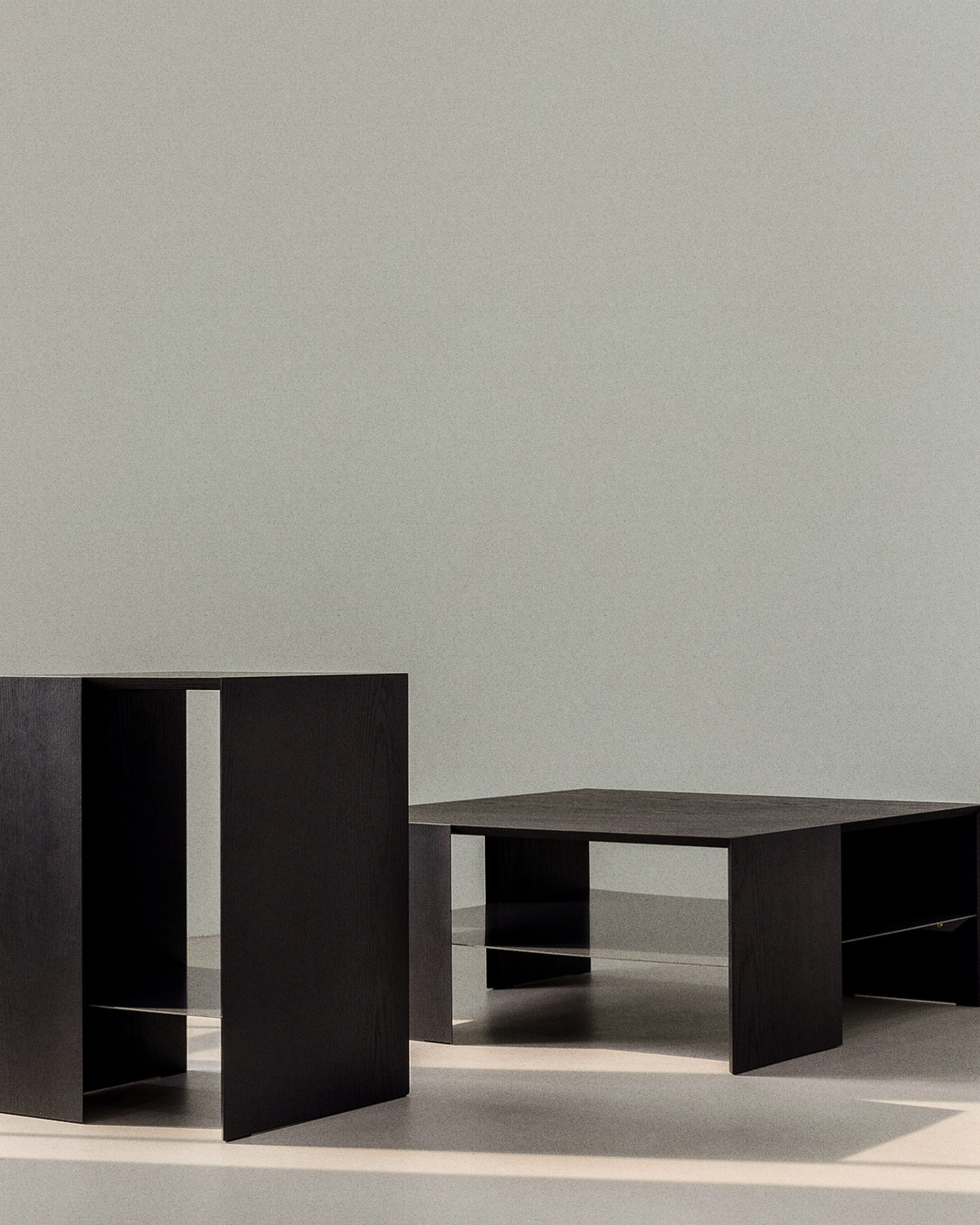 Kante Sofa Table