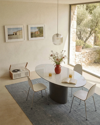 Ara Table