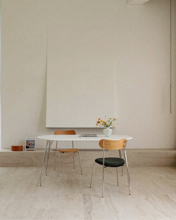 Prop Oval Table - Classic