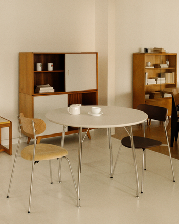 Prop Round Table - Ceramic