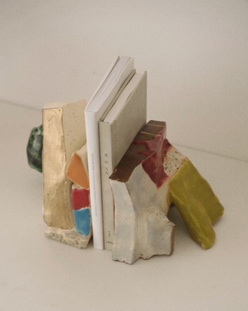 TANBUNGAMA - Free Form Bookend