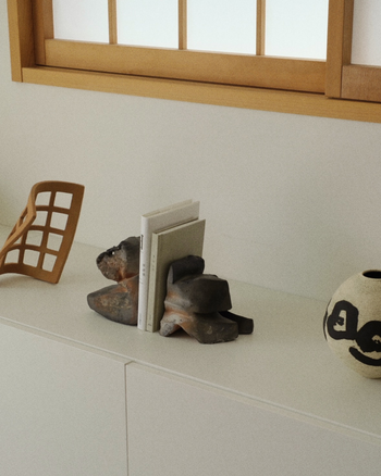 TANBUNGAMA - Free Form Bookend