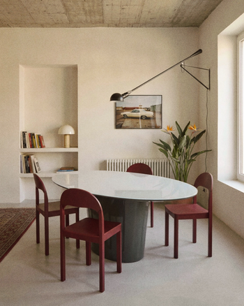 Ara Table