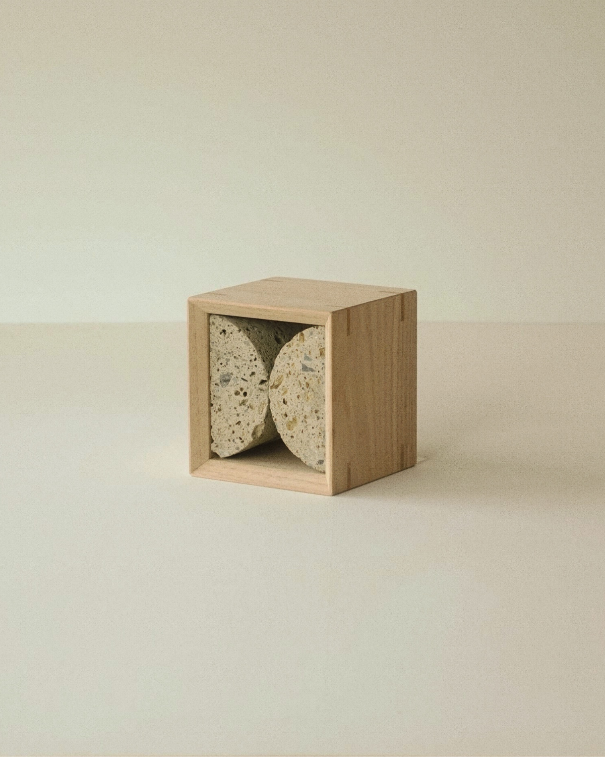 Book End 01