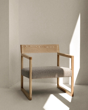 Round B Lounge Chair