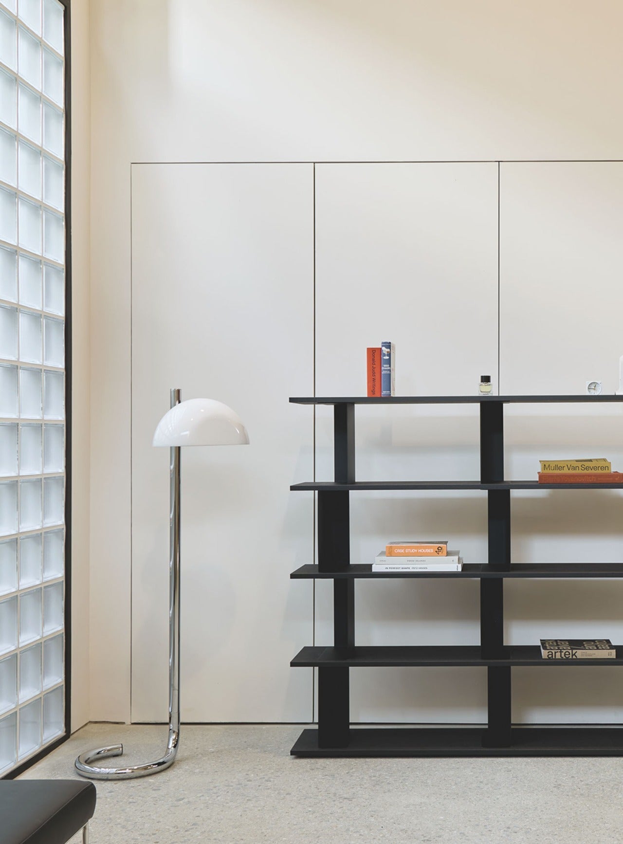 Facade Shelf