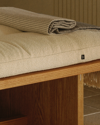 BLANK DAYBED