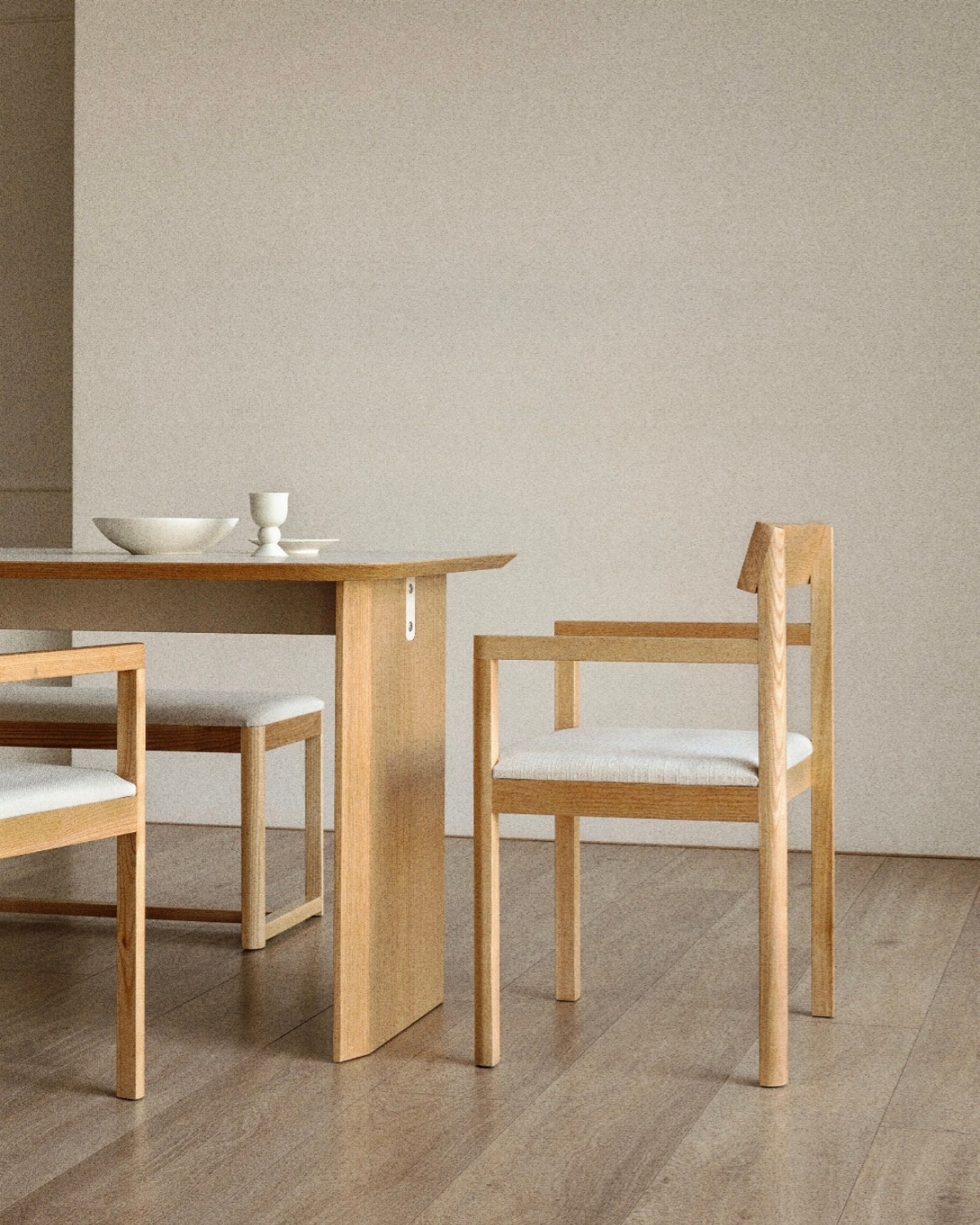 Round Arm Chair