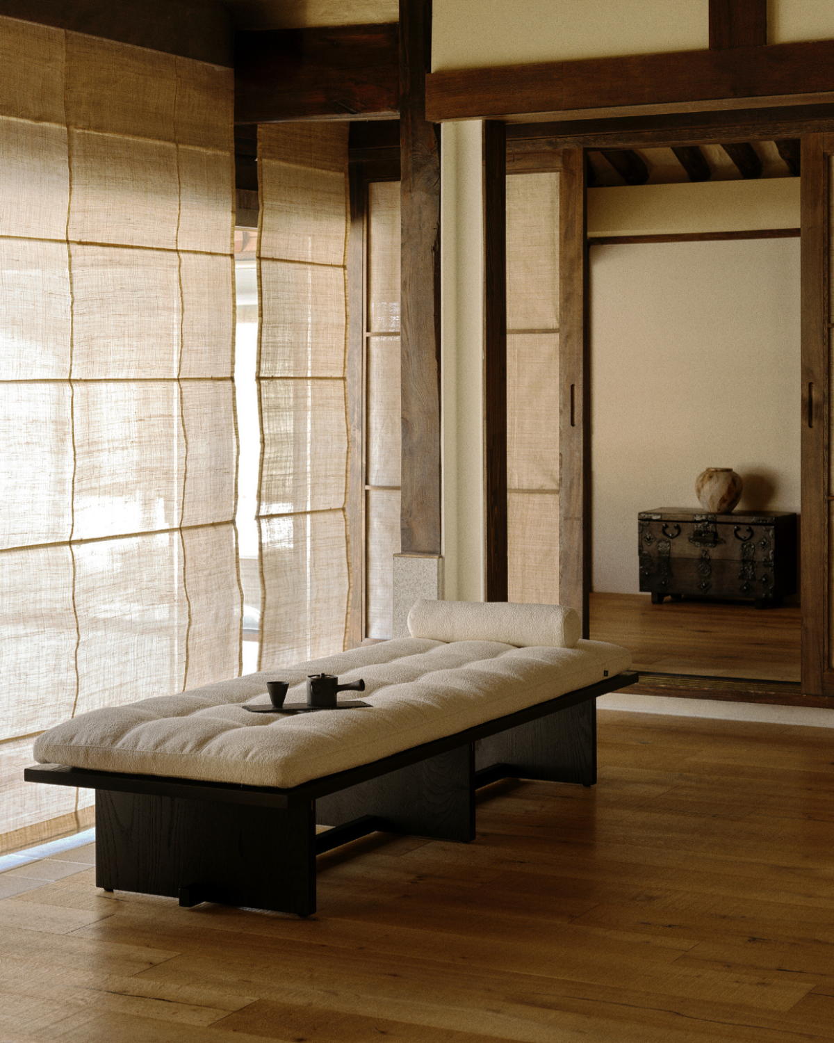 BLANK DAYBED