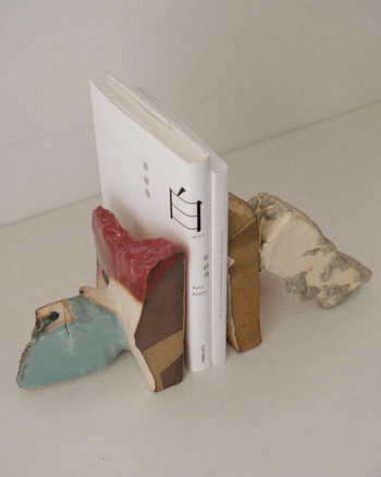 TANBUNGAMA - Free Form Bookend
