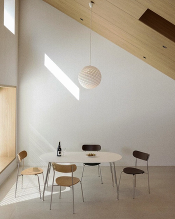 Prop Oval Table - Classic