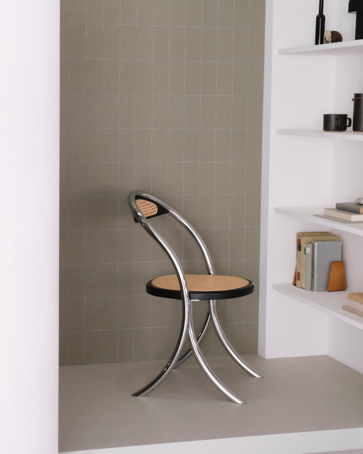 Swan Chair