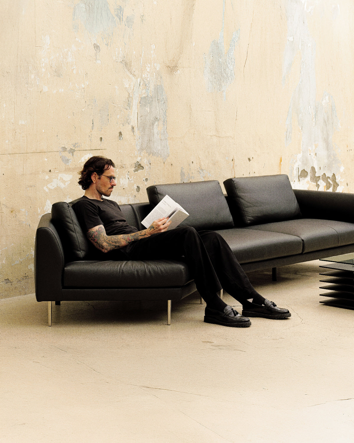 Linear Sofa - Leather