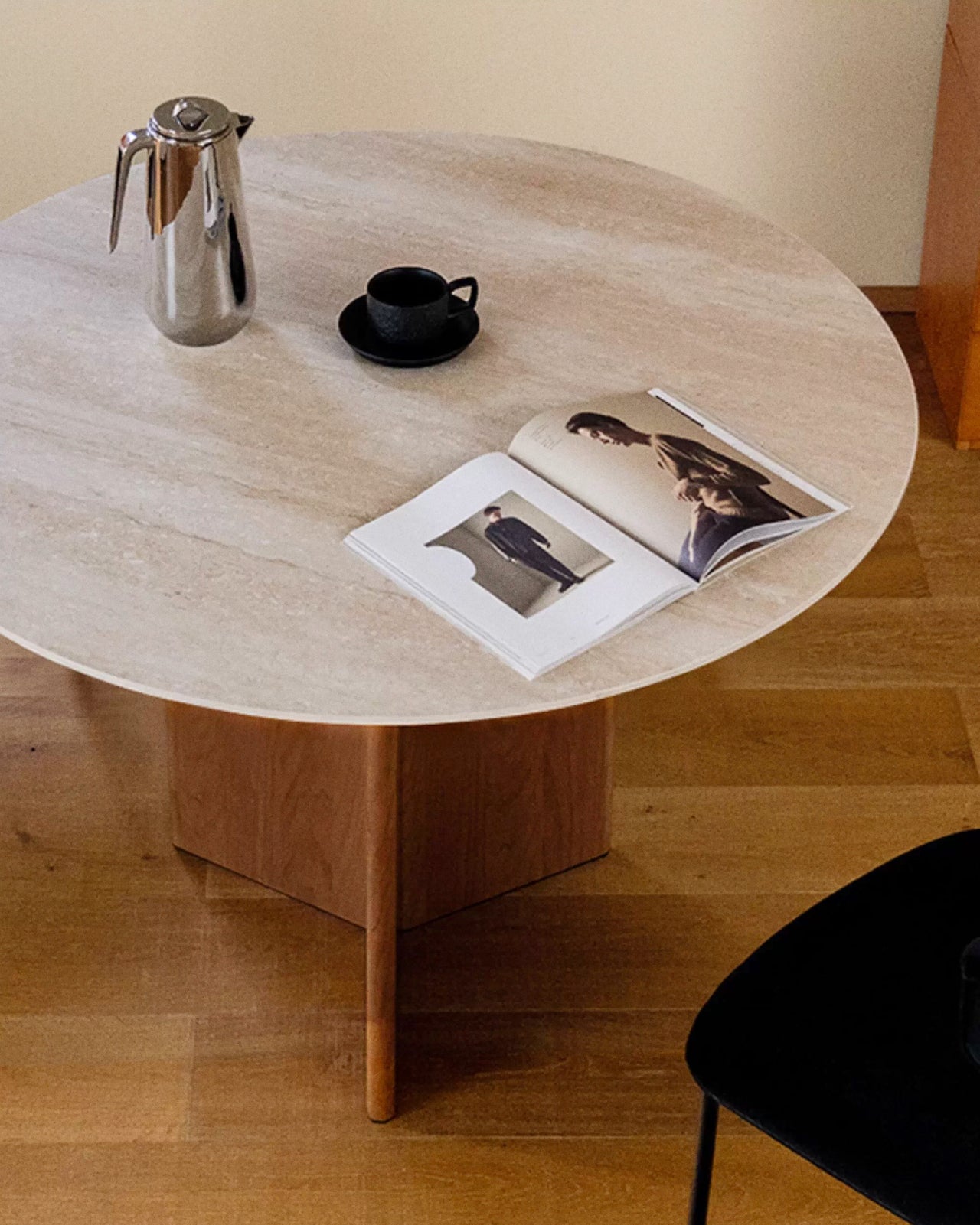【OUTLET】Stone Flow Table