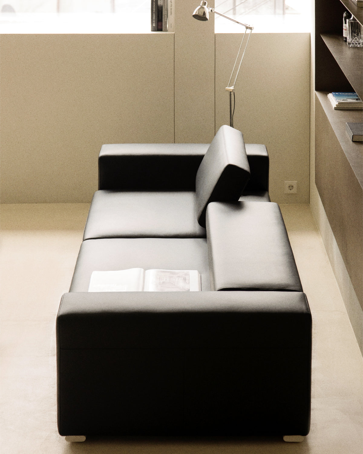 Lay Sofa - Leather