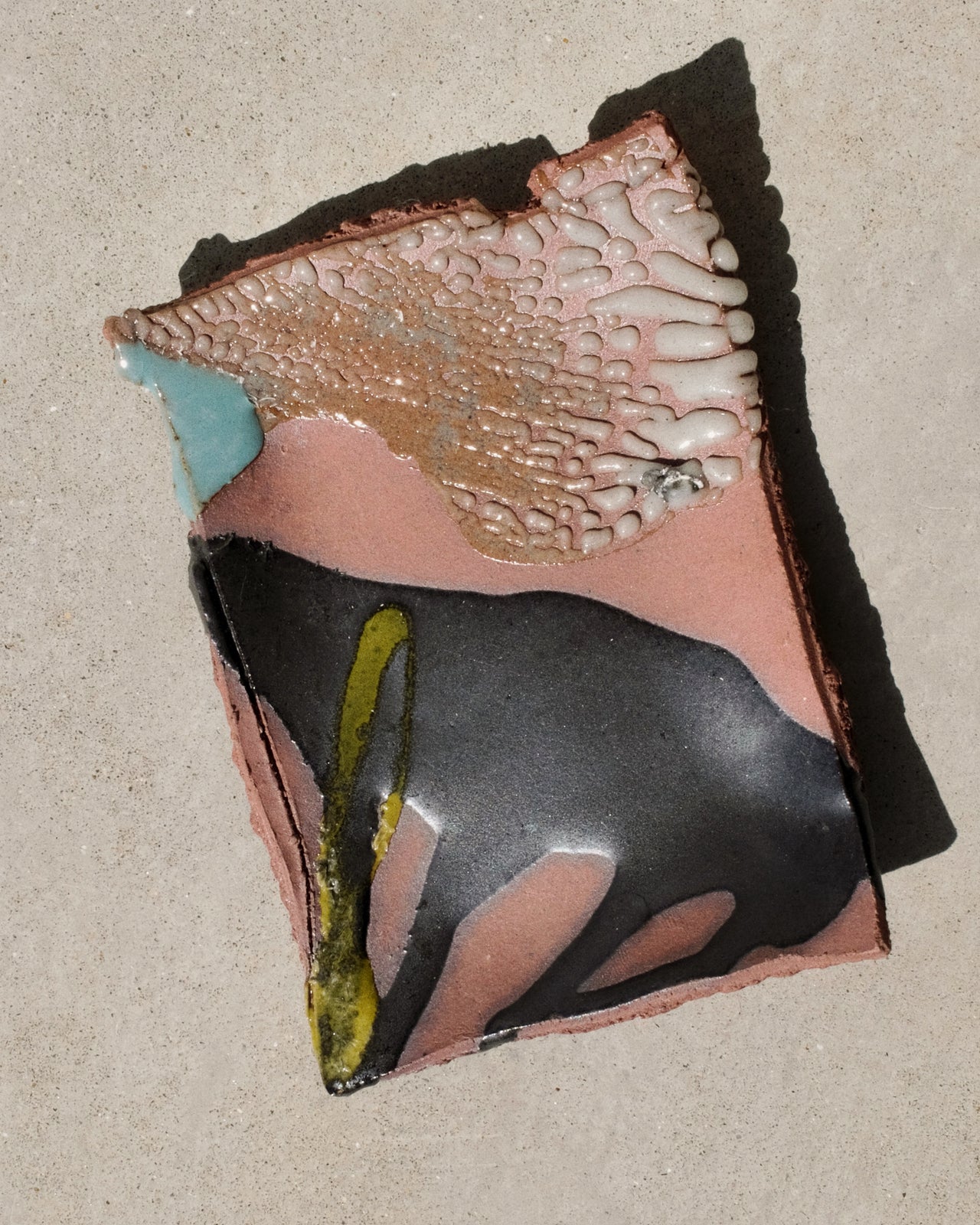 TANBUNGAMA - Pink Rim Plate