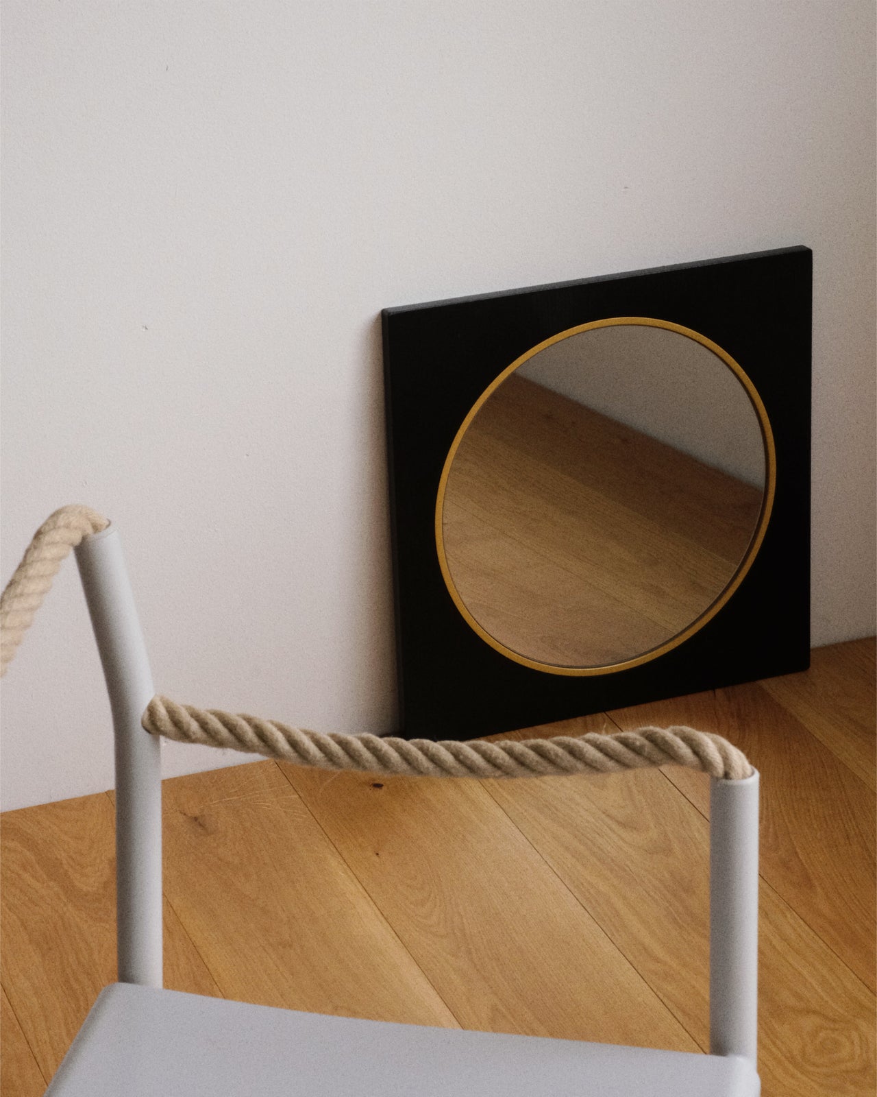 Orbit Mirror