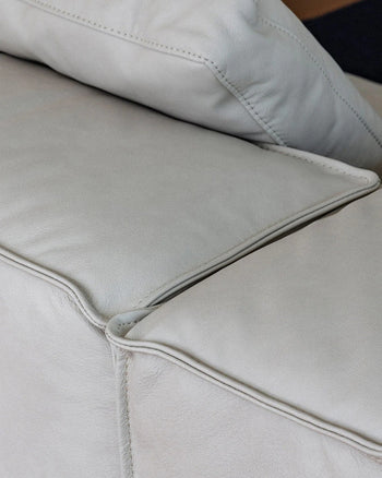 Leve Sofa - Leather