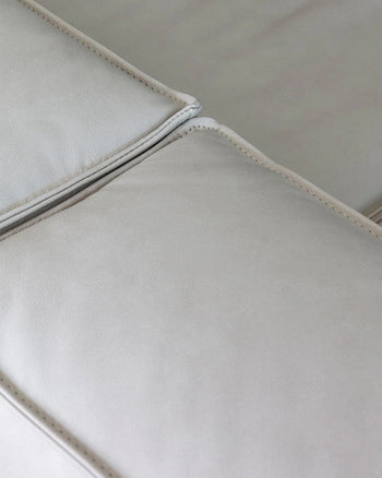 Leve Sofa - Leather