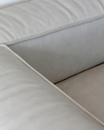 Leve Sofa - Leather